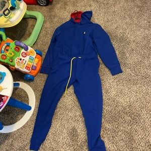 Barely worn can’t fit